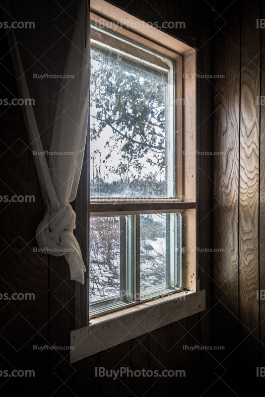 Old cabin window 002