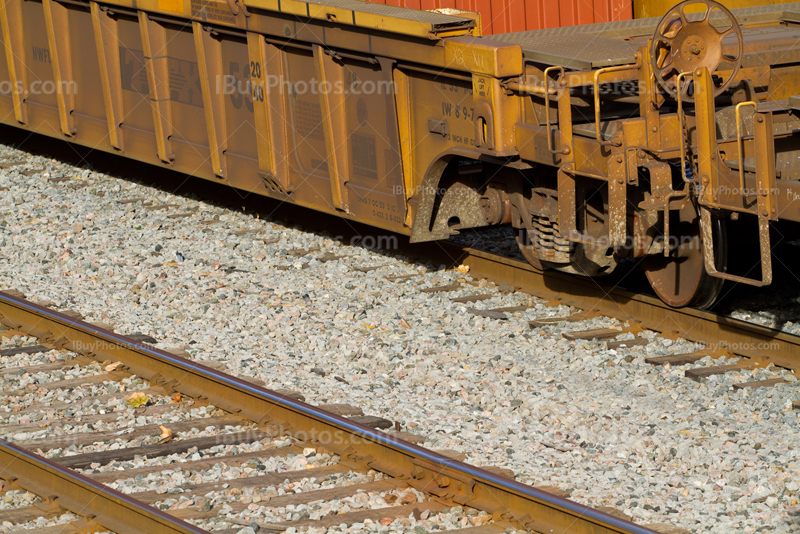 Wagon on rails with gravels