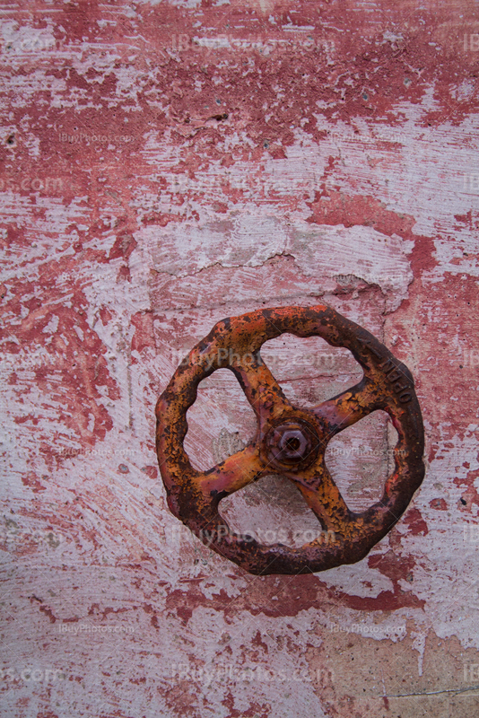 Rusty valve 001