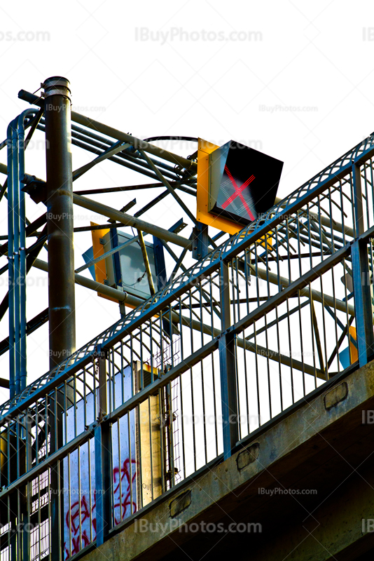 Jacques Cartier Bridge, Montreal, road signals and lights