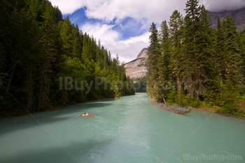 Robson River in Mount Robson Park in Canadian Rockies