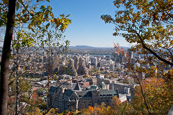 Vue de la ville de Montréal depuis le Mont Royal en Automne